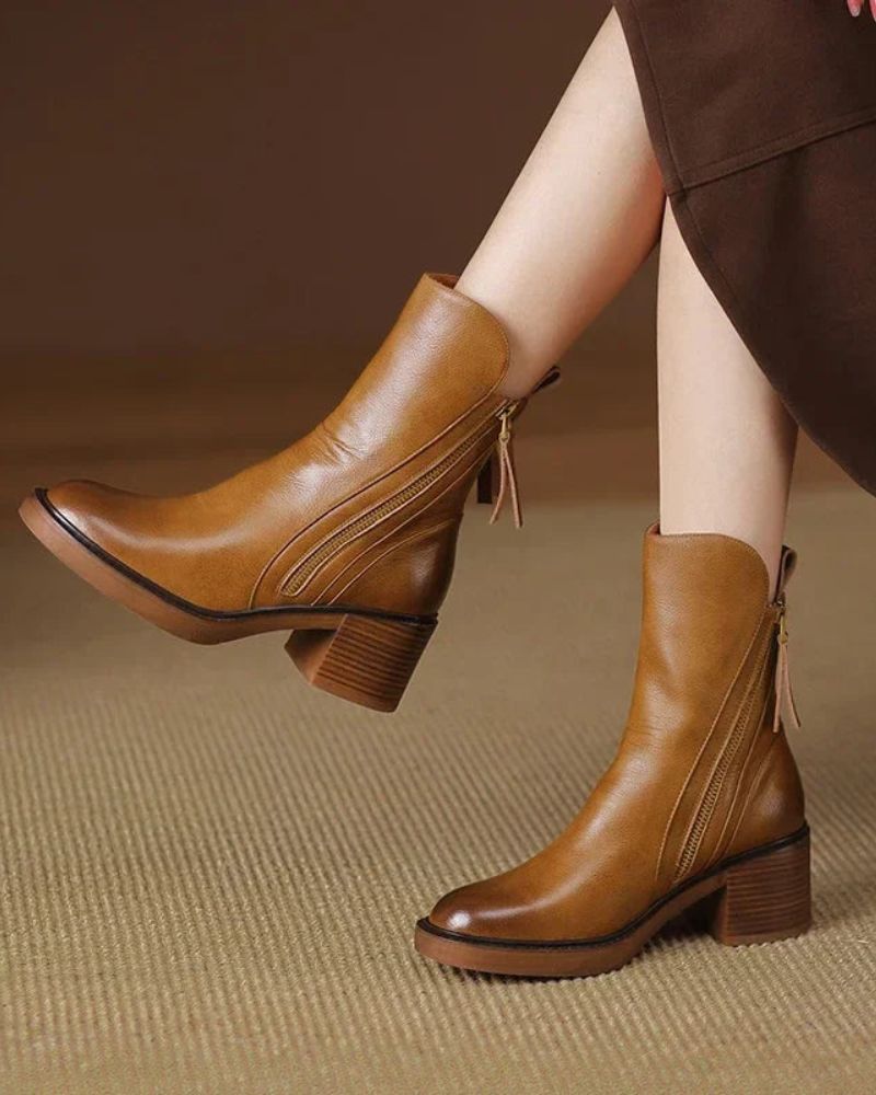 VALORINE™ | Black Heeled Boots for Comfort and Style