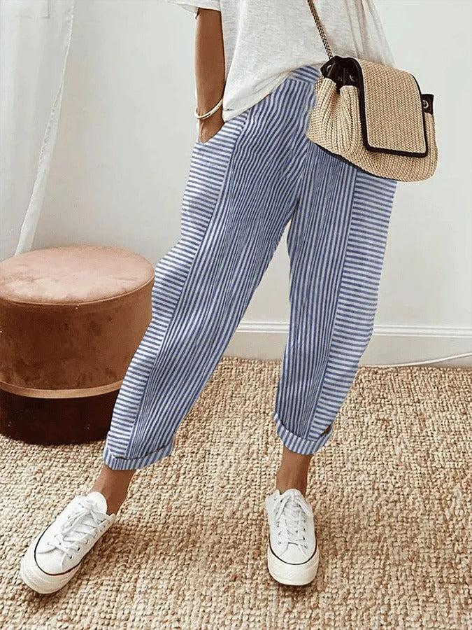 SOPHIA | Elegant in Casual Striped Trousers