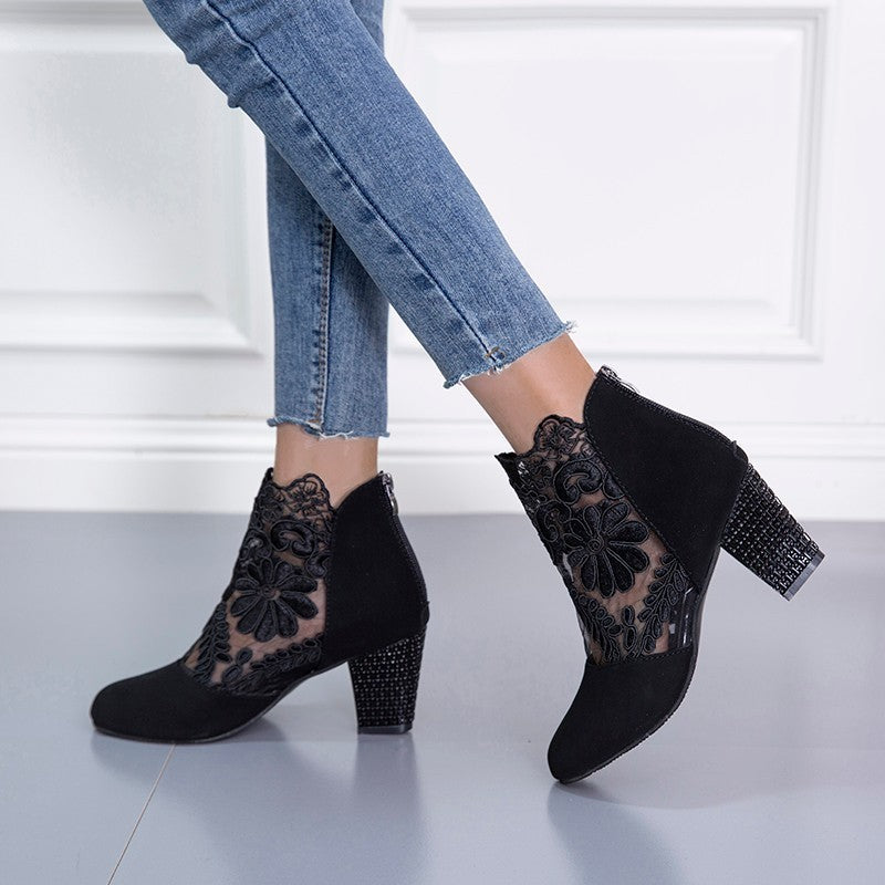 SAVINA | Court Shoes with Ribbons and Ultimate Day Comfort