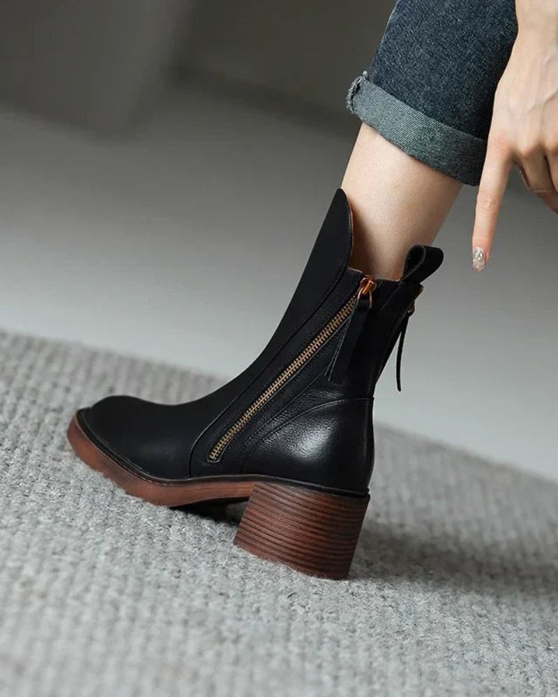 VALORINE™ | Black Heeled Boots for Comfort and Style