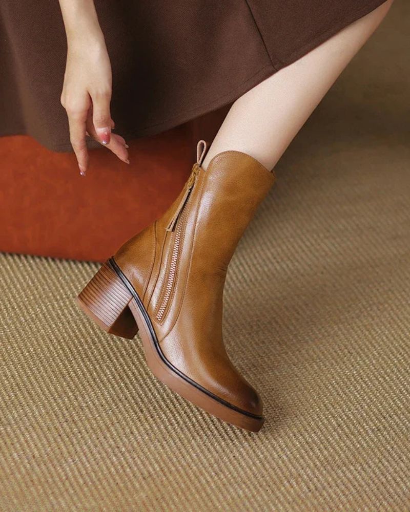 VALORINE™ | Black Heeled Boots for Comfort and Style