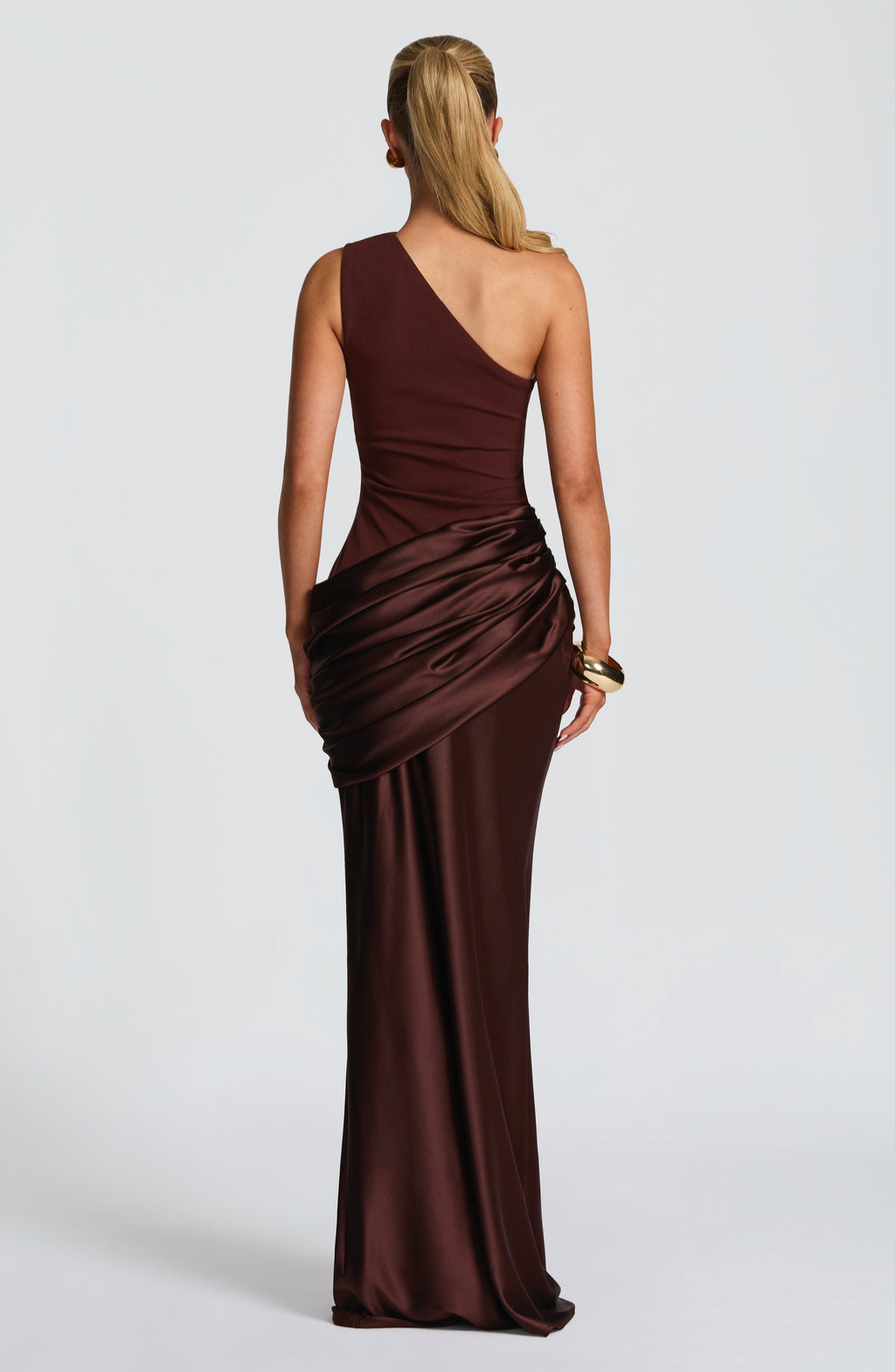ASYMMETRISCHE LANGE JURK MET SATIJNEFFECT
