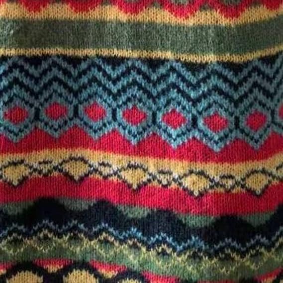 Liv – Winter Jumper with Timeless Scandinavian Pattern