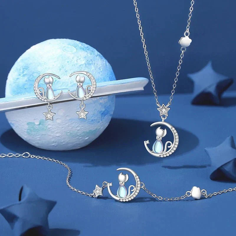 Cat earrings with moon and star in sterling silver 925 with zirconia