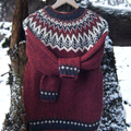 Saar – Warm Jumper with Classic Shoulder Design