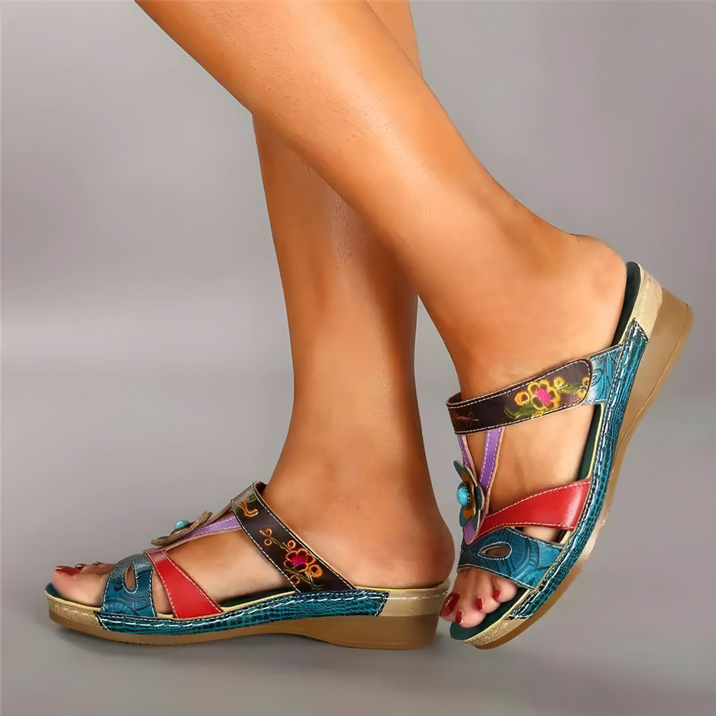 Comfortable and trendy sandals LadiVania